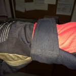 Luvas por dentro das mangas 